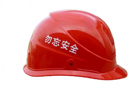琳琅滿(mǎn)目的勞保市場(chǎng)，應(yīng)該如何尋找合適的安全帽